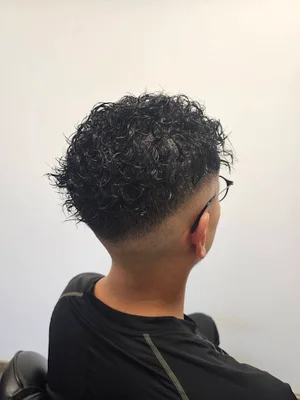 en〜 favorite hair〜 散髪屋までと徒歩11分