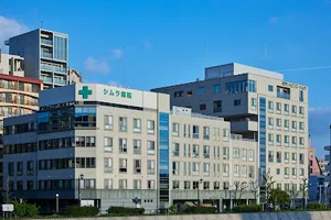 シムラ病院まで車で６分