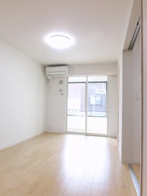 のマンスリーマンション・ウィークリーマンション「アミティ　７３ 103・洋室(No.1278505)」メイン画像