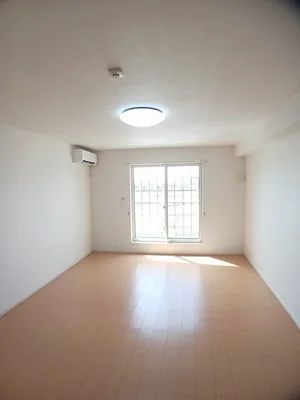 のマンスリーマンション・ウィークリーマンション「アメニティ９８ 201・洋室(No.1278561)」メイン画像