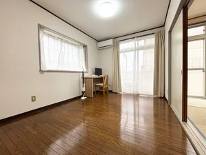 のマンスリーマンション・ウィークリーマンション「🔷🔹🔸🔶⭐駐車場付き🚙⭐2人入居可⭐2DK角部屋⭐【禁煙&Wi-Fi無料】⭐🔶🔸🔹🔷「K39」 201・2DK(No.1278605)」メイン画像