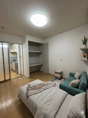 のマンスリーマンション・ウィークリーマンション「🔷🔹🔸🔶⭐駐車場付き🚙⭐ウォシュレット⭐1Kタイプ⭐軽量鉄骨造⭐【禁煙&Wi-Fi無料】⭐🔶🔸🔹🔷「T15」 102・1K(No.1278760)」メイン画像