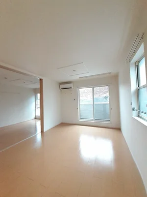 のマンスリーマンション・ウィークリーマンション「バービー・カール　Ａ棟 201・洋室(No.1279444)」メイン画像