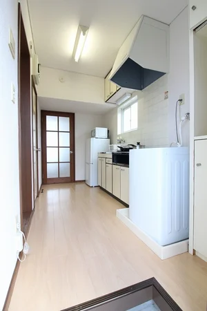 ※炊飯器・鍋フライパン・掃除機・アイロン・空気清浄機・HDD・ブルーレイレコーダーは現在設置しておりません。