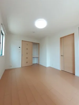 のマンスリーマンション・ウィークリーマンション「セ　デラッセ 102・洋室(No.1279681)」メイン画像