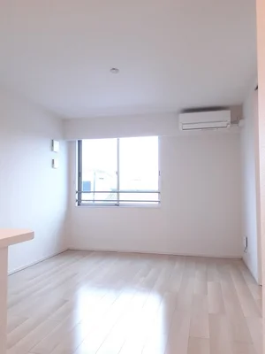 のマンスリーマンション・ウィークリーマンション「プロムナード　華なん 203・洋室(No.1279710)」メイン画像