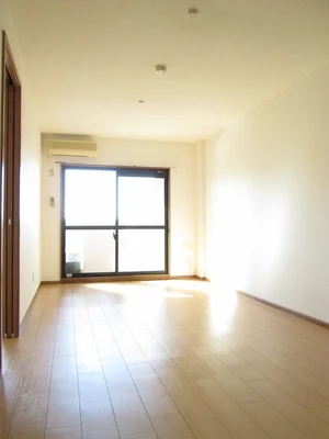 のマンスリーマンション・ウィークリーマンション「Ｇｒａｄｉｏ　Ｂ 301・洋室(No.1279781)」メイン画像