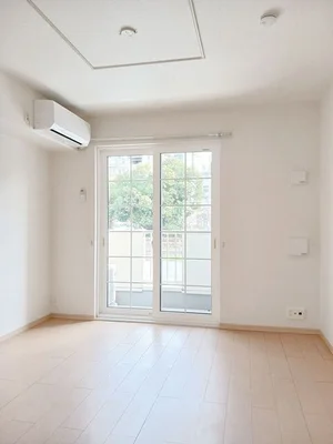 のマンスリーマンション・ウィークリーマンション「イムーブル　ドゥ 102・洋室(No.1279880)」メイン画像