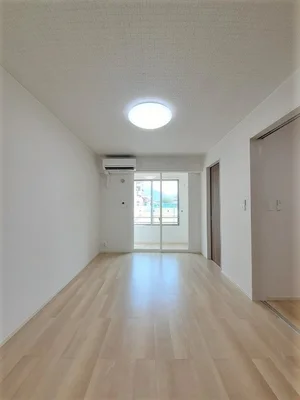 のマンスリーマンション・ウィークリーマンション「グノシエンヌ・ルージュ 101・洋室(No.1279929)」メイン画像