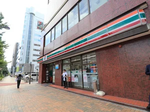 セブンイレブン