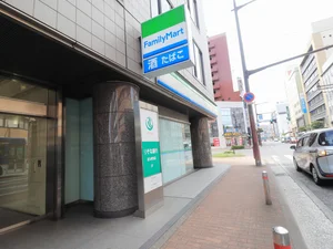 ファミリーマート