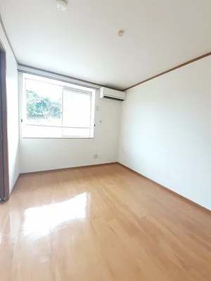 のマンスリーマンション・ウィークリーマンション「ヴィラージュ坪生 202・洋室(No.1279973)」メイン画像