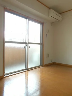 のマンスリーマンション・ウィークリーマンション「メゾン　アウローラ 103・洋室(No.1279983)」メイン画像