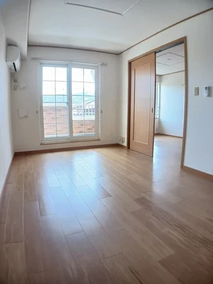 のマンスリーマンション・ウィークリーマンション「ベルコート市浜 202・洋室(No.1280017)」メイン画像