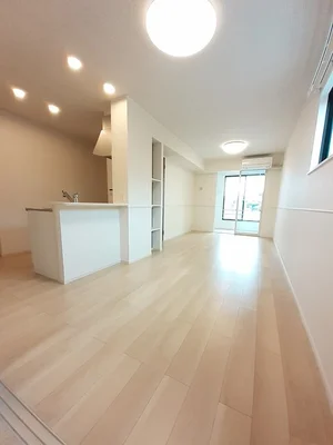 大分県のマンスリーマンション・ウィークリーマンション「メゾンソレイユ　Ｙ 101・洋室(No.1280037)」メイン画像