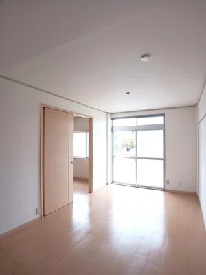 高松市のマンスリーマンション・ウィークリーマンション「シティハイツ四軒家 201・洋室(No.1280093)」メイン画像