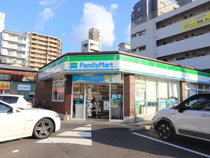 ファミリーマート