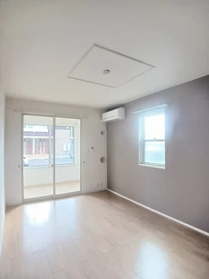 香川県のマンスリーマンション・ウィークリーマンション「レイノ　エリーサＡ 102・洋室(No.1280124)」メイン画像