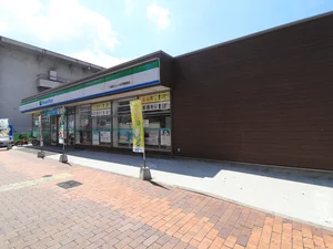 ファミリーマート