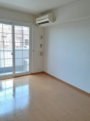 のマンスリーマンション・ウィークリーマンション「ラフィネ　ドゥ 101・洋室(No.1280349)」メイン画像