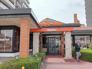 ロイヤルホスト久留米東店まで徒歩7分