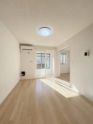 のマンスリーマンション・ウィークリーマンション「モカ　ⅩⅠ 101・洋室(No.1280516)」メイン画像