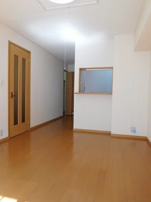 のマンスリーマンション・ウィークリーマンション「リバーサイドハウス 202・洋室(No.1280519)」メイン画像