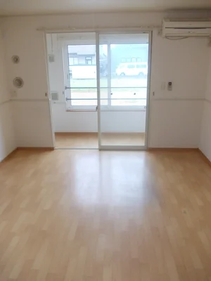 のマンスリーマンション・ウィークリーマンション「ニューキャロットⅢ 101・洋室(No.1280537)」メイン画像