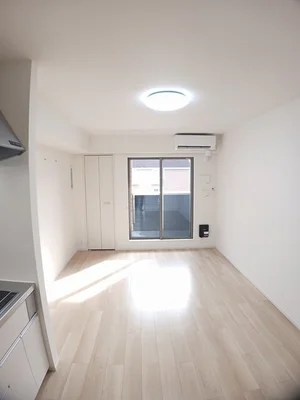 のマンスリーマンション・ウィークリーマンション「カーサ　リコリス 202・洋室(No.1280609)」メイン画像