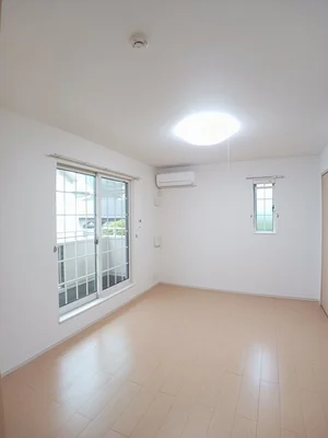 のマンスリーマンション・ウィークリーマンション「ジュネス　ＭＵＫＡＩ 201・洋室(No.1280720)」メイン画像