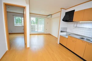 のマンスリーマンション・ウィークリーマンション「ラフィネ花瀬　参番館 203・洋室(No.1280772)」メイン画像