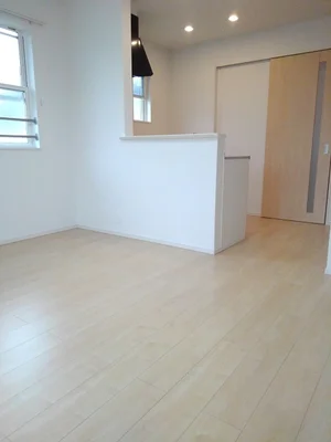 のマンスリーマンション・ウィークリーマンション「ローズ・マリー 202・洋室(No.1280820)」メイン画像