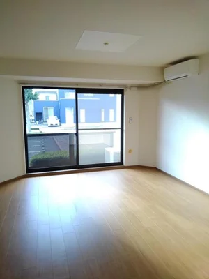 のマンスリーマンション・ウィークリーマンション「エトランジュ 102・洋室(No.1280912)」メイン画像