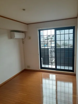 のマンスリーマンション・ウィークリーマンション「プラムフィールドＣ 102・洋室(No.1281030)」メイン画像