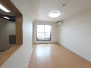 のマンスリーマンション・ウィークリーマンション「ヒルサイドウエガハラ 202・洋室(No.1281083)」メイン画像