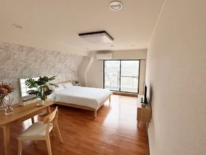 のマンスリーマンション・ウィークリーマンション「【岐阜市松鴻町/名鉄岐阜駅徒歩５分/無料Wi-Fi/家具家電付】（マンスリーベースＪＰ　No.001,002，011） １Ｒ(No.1281372)」メイン画像