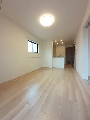 のマンスリーマンション・ウィークリーマンション「リヴァーサ　あさま台 203・洋室(No.1281460)」メイン画像