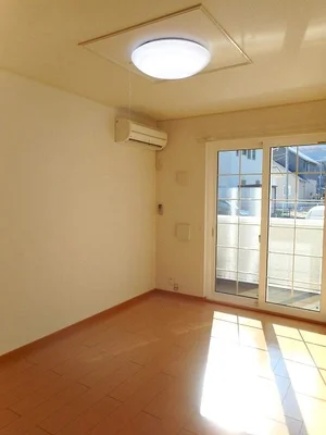 諏訪市のマンスリーマンション・ウィークリーマンション「カーサ　フェリーチェ 102・洋室(No.1281521)」メイン画像