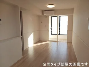 のマンスリーマンション・ウィークリーマンション「メゾン　マルベリィ 201・洋室(No.1281560)」メイン画像