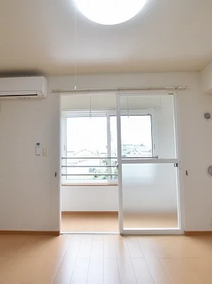 のマンスリーマンション・ウィークリーマンション「カサ　ベルデ 201・洋室(No.1281625)」メイン画像