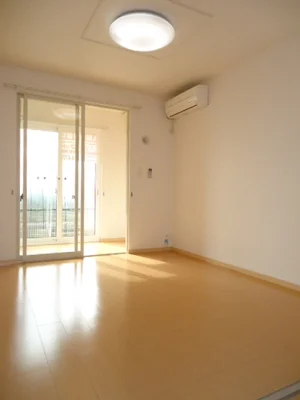 のマンスリーマンション・ウィークリーマンション「モンセラ 102・洋室(No.1281626)」メイン画像