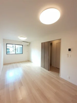 のマンスリーマンション・ウィークリーマンション「メゾン・ドゥ・ランジュⅡ 103・洋室(No.1281681)」メイン画像