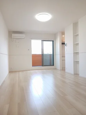 愛媛県のマンスリーマンション・ウィークリーマンション「ルーベル北方Ⅳ 206・洋室(No.1281785)」メイン画像