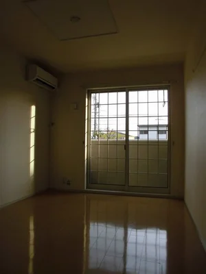 のマンスリーマンション・ウィークリーマンション「カサブランカオアシスⅠ 102・洋室(No.1281813)」メイン画像