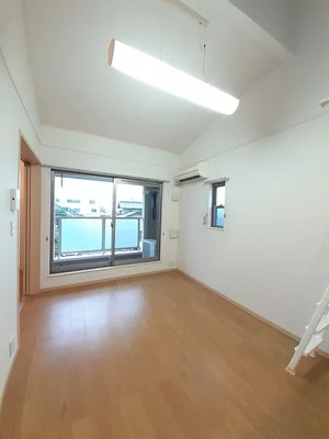 のマンスリーマンション・ウィークリーマンション「コウジィーコート　Ⅰ 206・洋室(No.1282013)」メイン画像