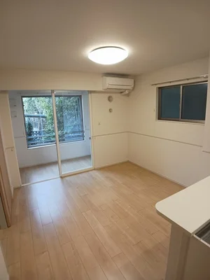 のマンスリーマンション・ウィークリーマンション「ベラ　ルーチェ　Ｃ 101・洋室(No.1282101)」メイン画像