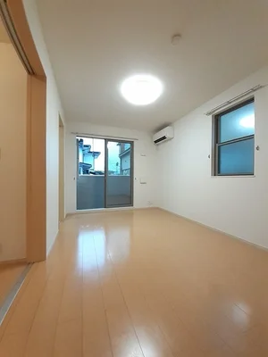 のマンスリーマンション・ウィークリーマンション「セレーノ　エム 102・洋室(No.1282330)」メイン画像