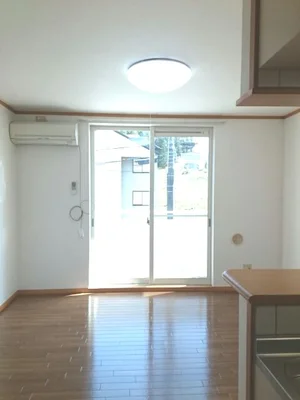 のマンスリーマンション・ウィークリーマンション「シャローン　シュル 205・洋室(No.1282346)」メイン画像