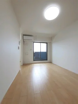 田村市のマンスリーマンション・ウィークリーマンション「カーミンワン・ウリイシ 202・洋室(No.1282362)」メイン画像