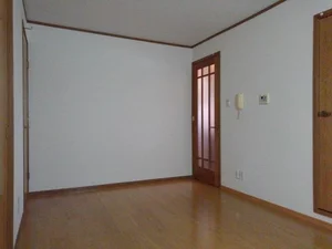 のマンスリーマンション・ウィークリーマンション「ＭＡＧＵＮＯＲＩＡⅤ－Ⅱ 102・洋室(No.1282458)」メイン画像